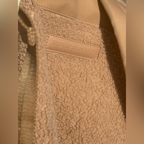 RARE Stoney Clover Lane Disney Fable Minnie Mouse Beige Sherpa Classic Backpack - Picture 3 of 6